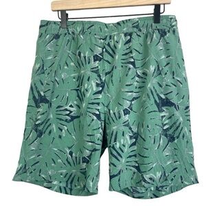 NWT Kirkland Signature Men’s Tropical Print Swim Short